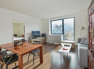 34-32 35th St #5E, Astoria, NY 11106