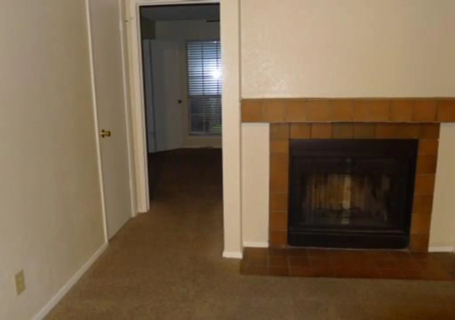 Beautifully Updated Lake Highlands Home with Open Layout & Community Pool — Photo 3