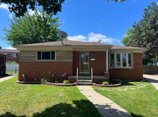 15261 Pearson Ave, Oak Park, MI 48237