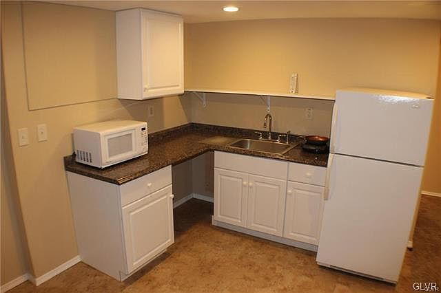 2nd image of 1334 Butternut Ln