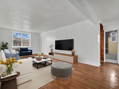4810 45th St APT 4C, Flushing, NY, 11377