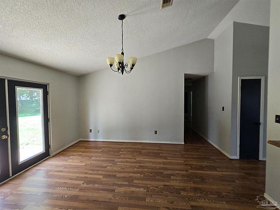5th image of 5783 Kabel Dr