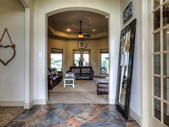3rd image of 40614 Manor Dr