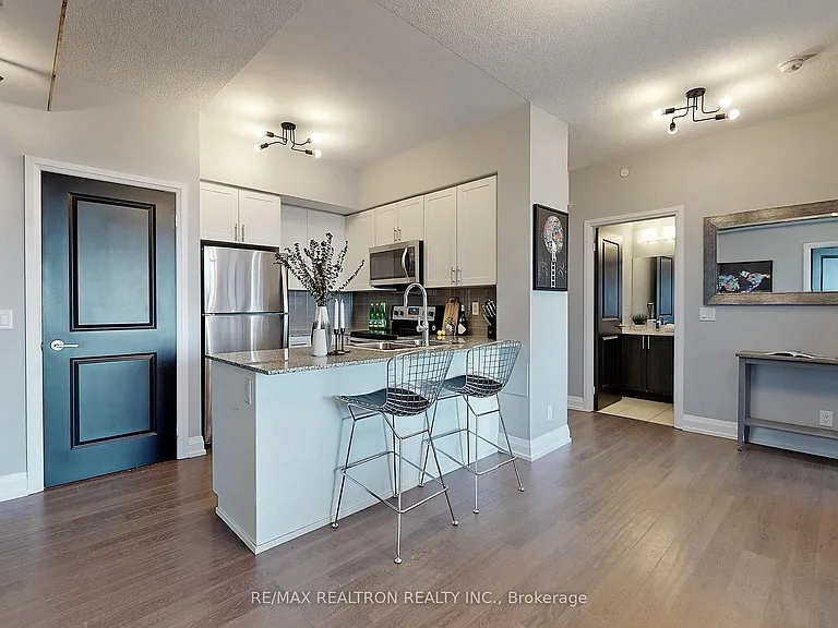 7890 Bathurst St #2505 — Photo 9