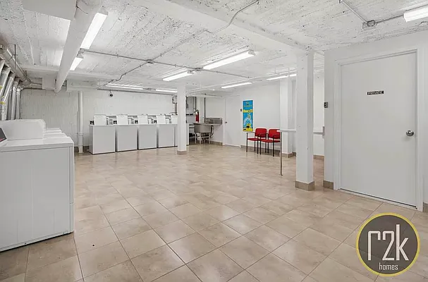 Rented by Realty 2000 Corp | media 18