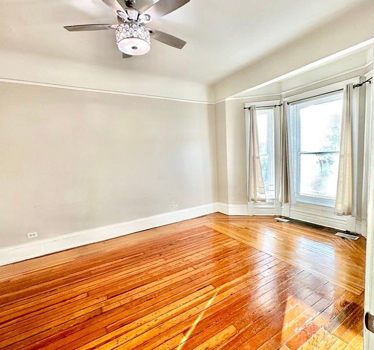 1st image of 4625 S Saint Lawrence Ave #1