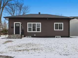 429 18th St S, Moorhead, MN 56560