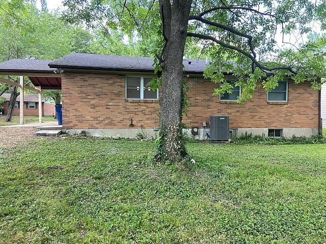 2044 Kingsford Dr — Photo 29
