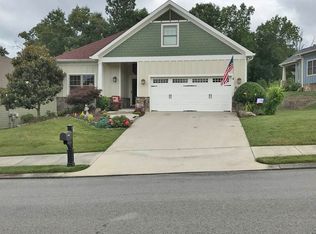 9468 Leyland Dr, Ooltewah, TN 37363