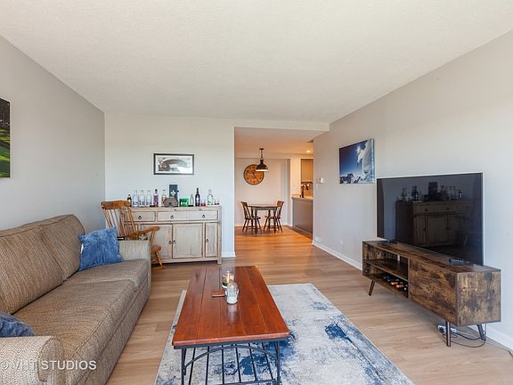 4th image of 5400 Walnut Ave Unit 814