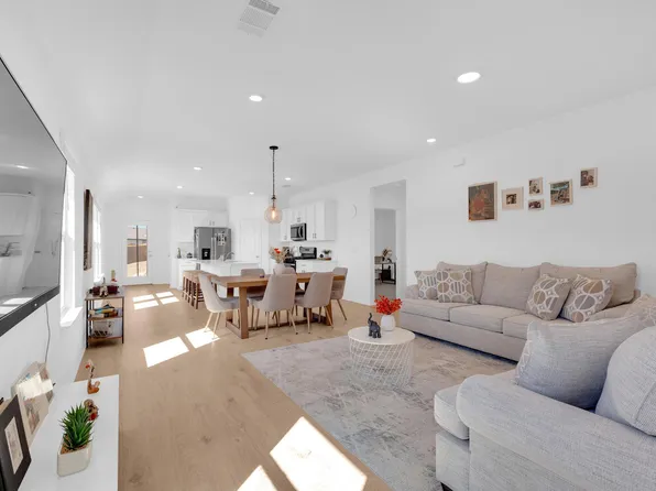 668 Lake Sweetwater Ln, Buda, TX 78610