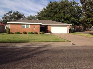 811 NW 8th Pl, Andrews, TX 79714