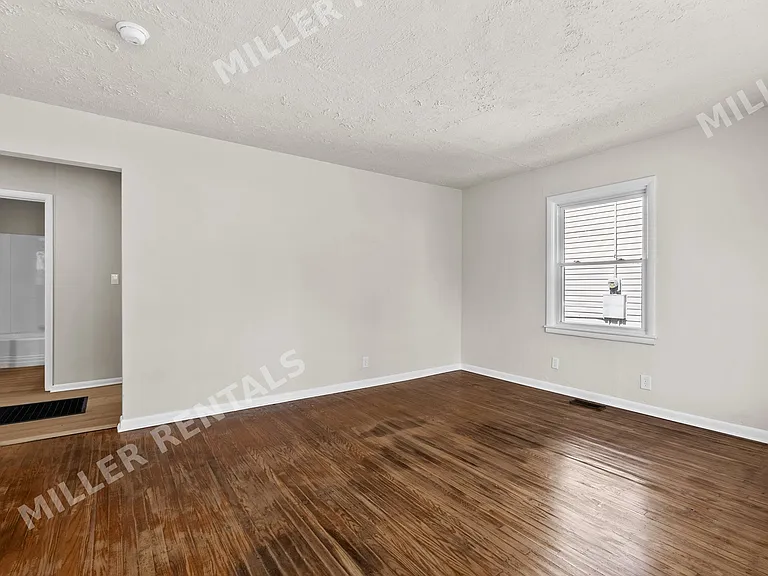 3606 Hudson Ave — Photo 6