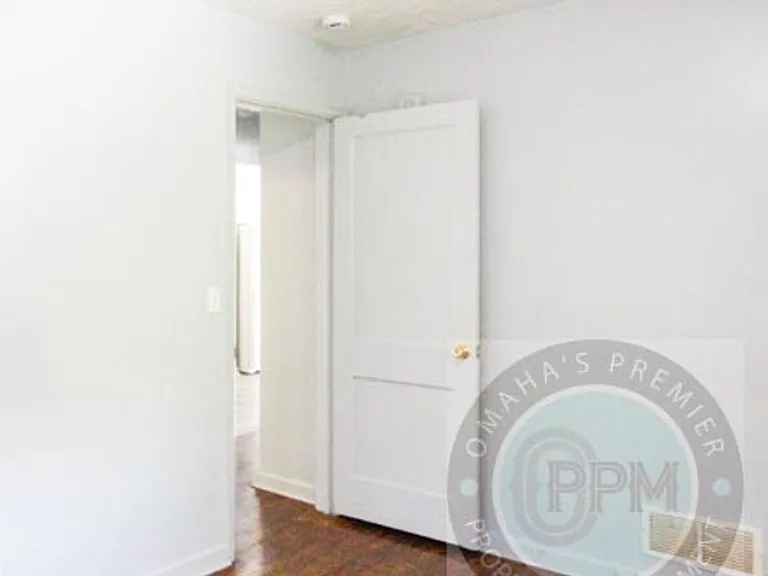 3305 N 55th St — Photo 13