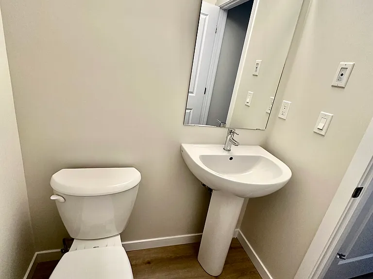 2205 Muckleplum Cres SW #2205 — Photo 7