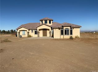 8558 Avenal St, Phelan, CA 92371