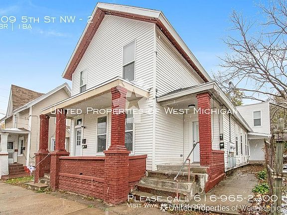 4th image of 409 5th St NW #2
