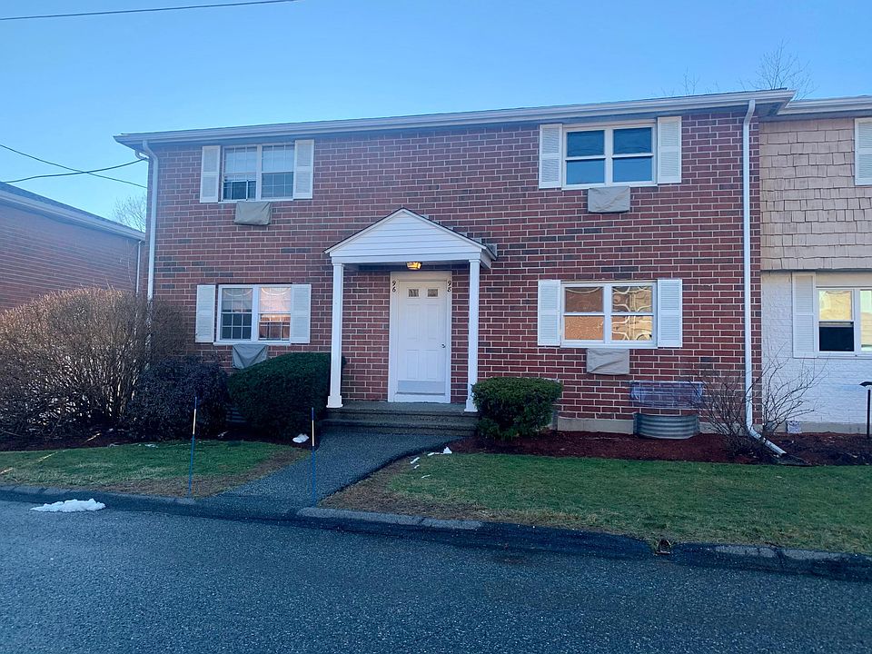 1st image of 96 Kingston St #96