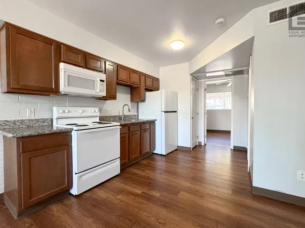 1325 N 30th Dr, 1325 N 30th Dr APT 11, Phoenix, AZ 85009