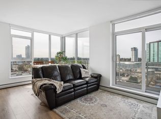 13685 102nd Ave #1608, Surrey, BC V3T 0S2