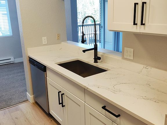 3rd image of 10850 NE 68th St #5