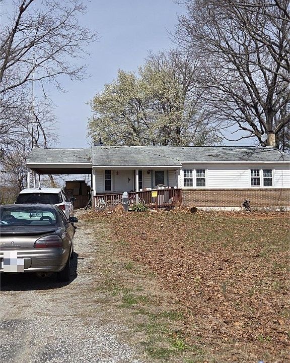 1st image of 641 Eldon Rd