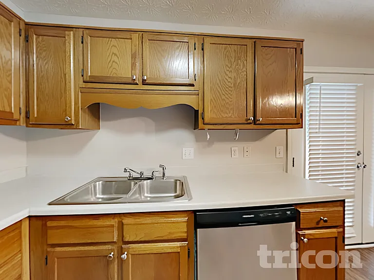 1858 Hickory Creek Ct NW — Photo 6