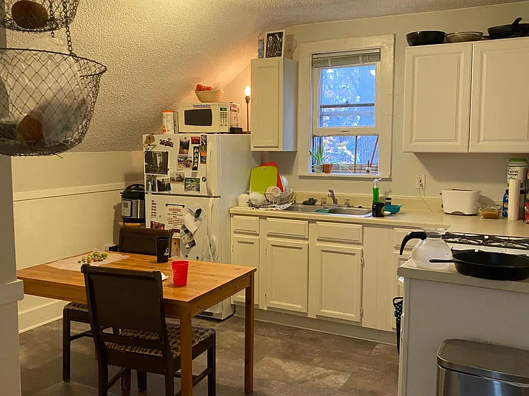 266 Fuller Ave SE #2 — Photo 2