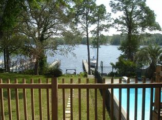 102 Regatta Dr, Niceville, FL 32578