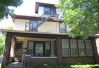 3 bed, 1.0 bath, 1110 sqft, $2,445 — Photo 1