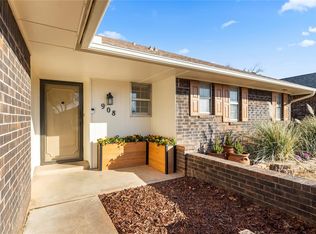 908 Jupiter Rd, Edmond, OK 73003