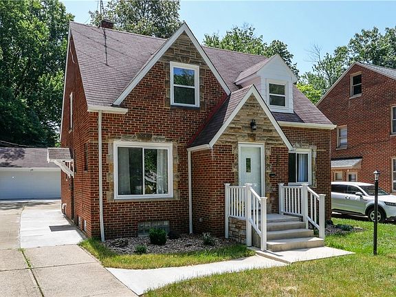 2nd image of 24420 Glenbrook Blvd