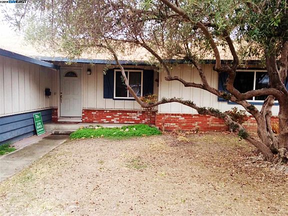3rd image of 6879 Mansfield Ave