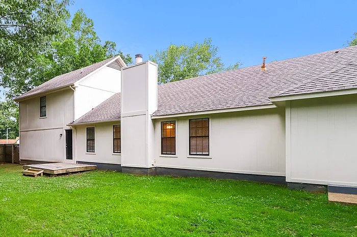 3016 Shade Tree Cv — Photo 17