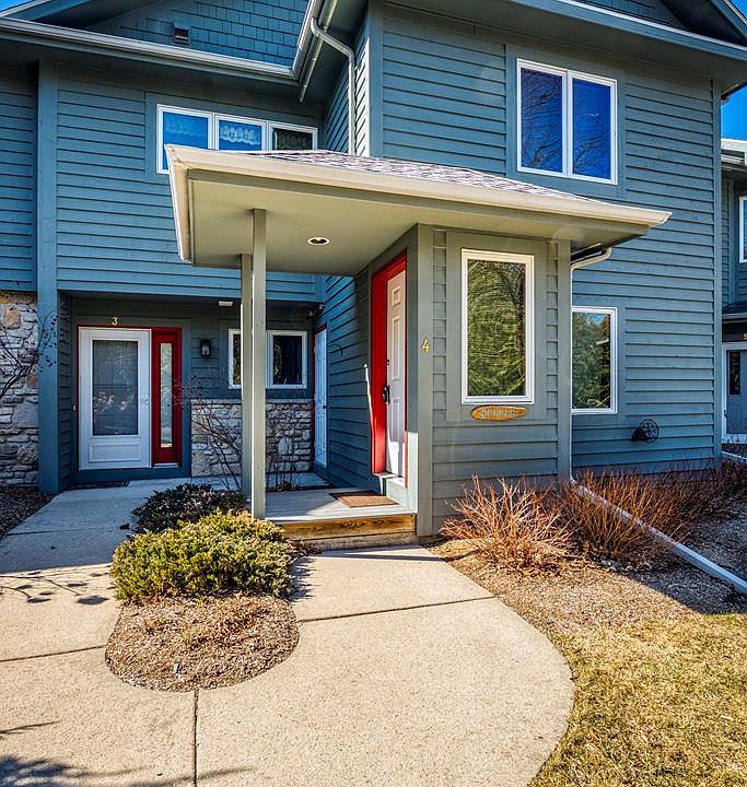 1st image of 10691 Woodcrest Ln #204