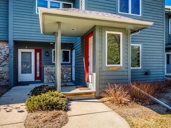 10691 Woodcrest Ln #204, Sister Bay, WI 54234