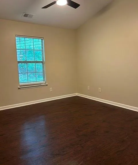 137 Avalon Dr — Photo 12