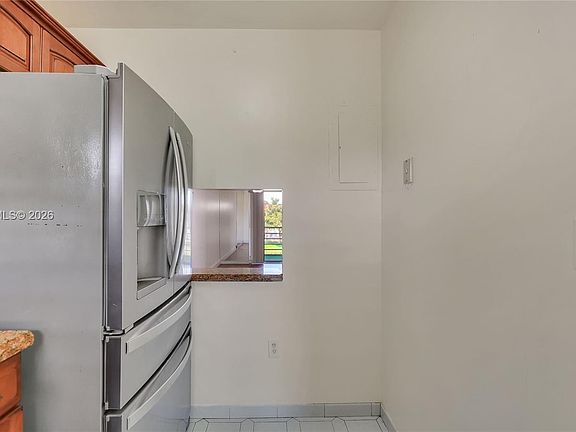 5th image of 2811 N Pine Island Rd APT 302