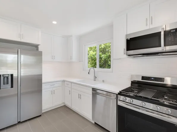 5019 Cahuenga Blvd #5019, North Hollywood, CA 91601