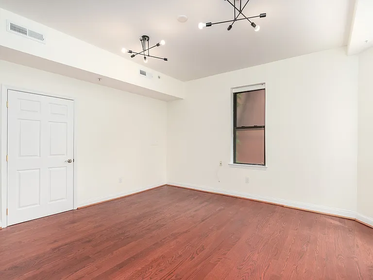 2502 13th St NW — Photo 7