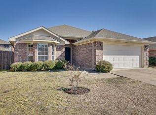 7317 Fossil Lake Dr, Arlington, TX 76002