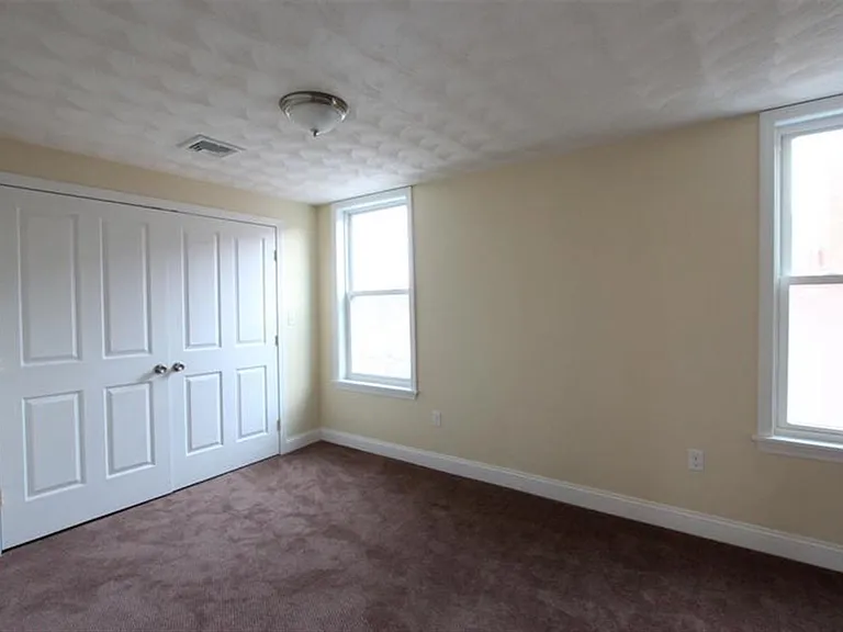 4 Douglass St #3 — Photo 14