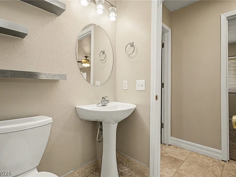 1208 Swanbrooke Dr — Photo 23