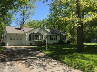 41 Sunset Dr, Northborough, MA 01532