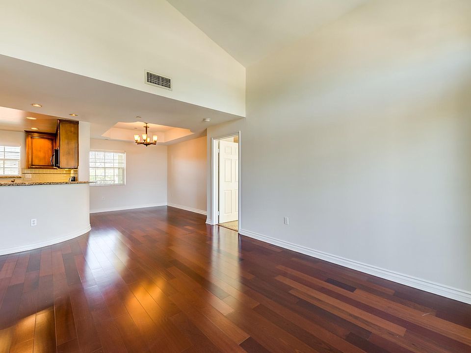 1st image of 4550 Fulton Ave APT 307