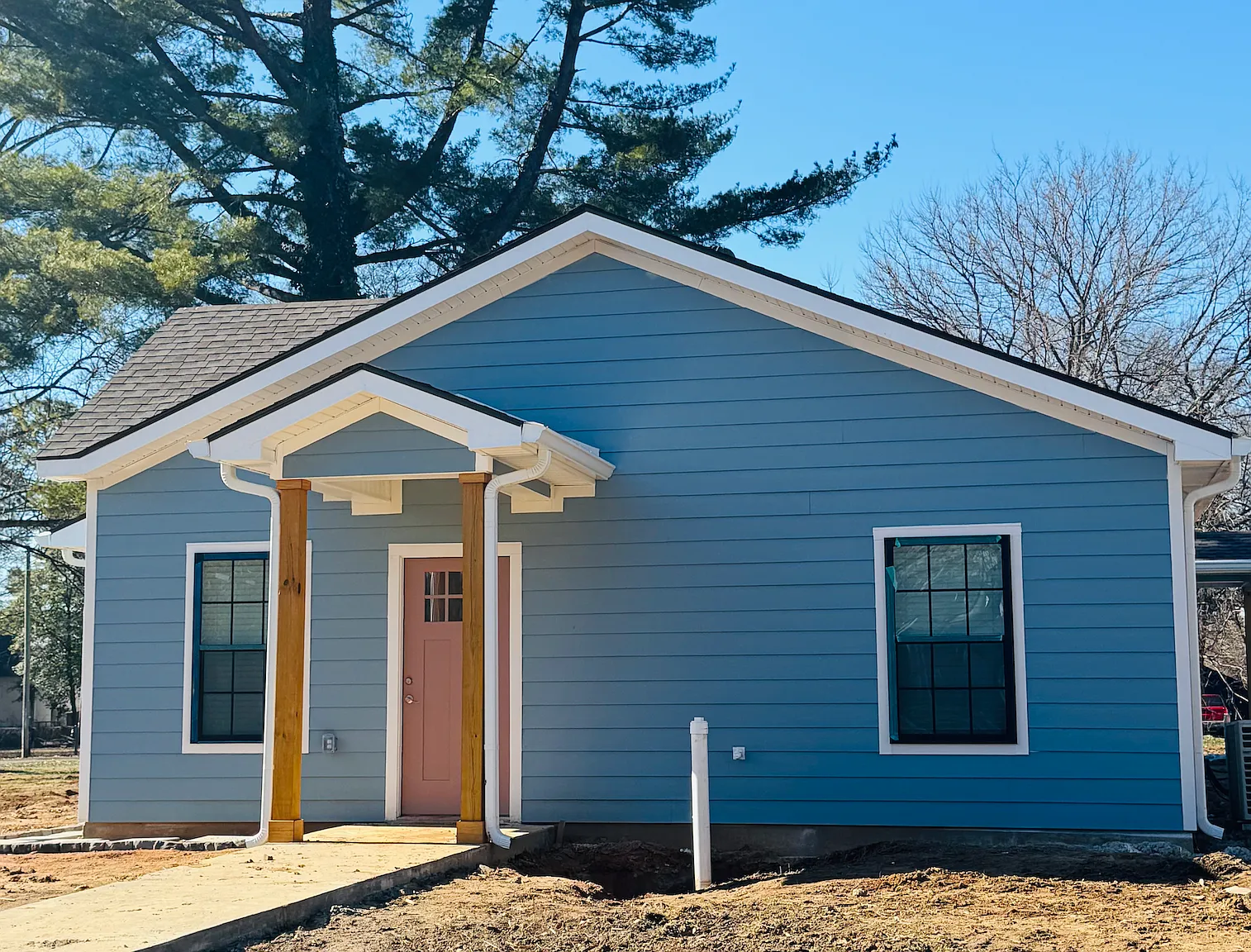 3 bed, 1150 sqft, $1,600 — Photo 1