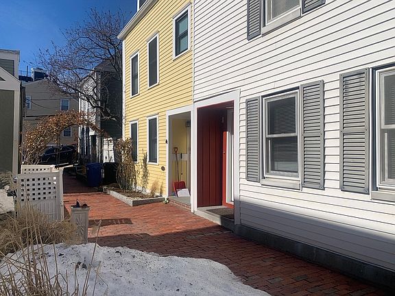 3rd image of 8 Avon Pl