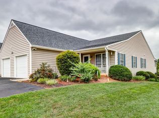 1245 Jefferson Oaks Ct UNIT 69, Forest, VA 24551