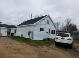 905 Elm St, Grayling, MI 49738