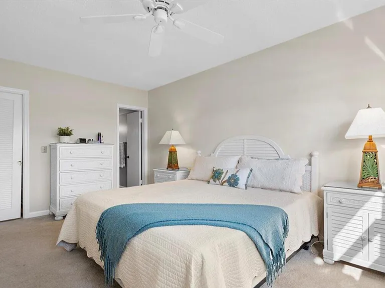 20 Yacht Club Dr #104 — Photo 15